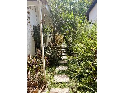 Casa de 5 alcobas en venta en Castropol Poblado, Medellín, 757 m² · foto 6 de 20