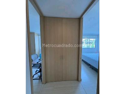 Apartamento de 3 alcobas en venta en Loma Del Chocho, Envigado, 98 m² · foto 4 de 14