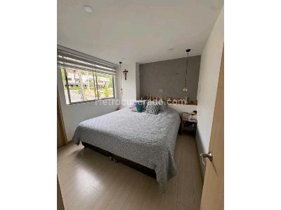 Apartamento de 3 alcobas en venta en Loma Del Chocho, Envigado, 98 m² · foto 9 de 14
