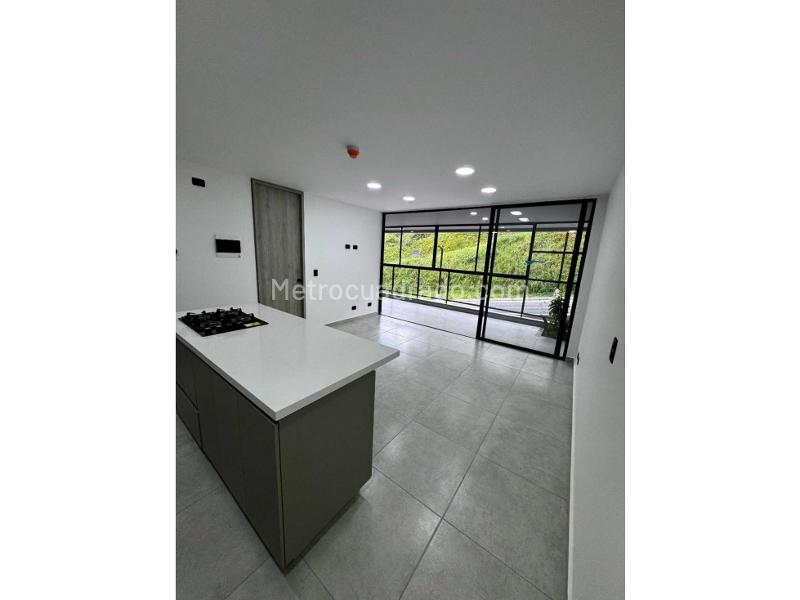 Piso – Envigado, barrio los naranjos, Valle de Aburrá - Vista 2