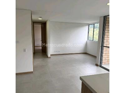 Apartamento de 2 alcobas en venta en San Jose, Sabaneta, 72 m² · foto 7 de 20