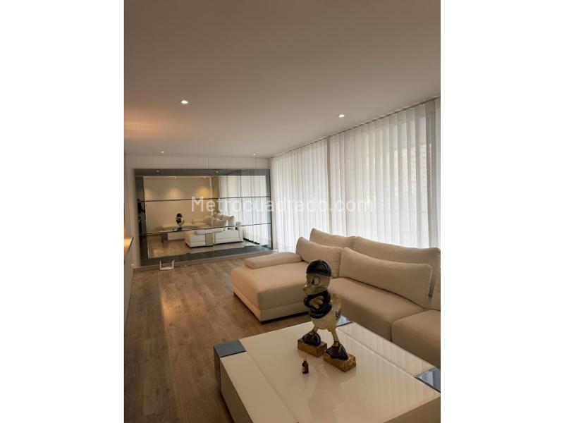 Piso – Medellín, Manila, El Poblado - Más