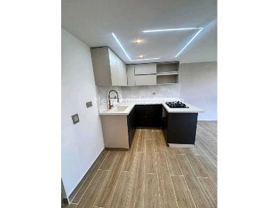 Apartamento de 2 alcobas en venta en Sabaneta, Sabaneta, 52 m² · foto 3 de 13