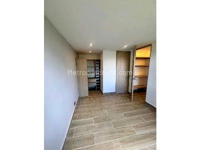 Apartamento de 2 alcobas en venta en Sabaneta, Sabaneta, 52 m² · foto 8 de 13