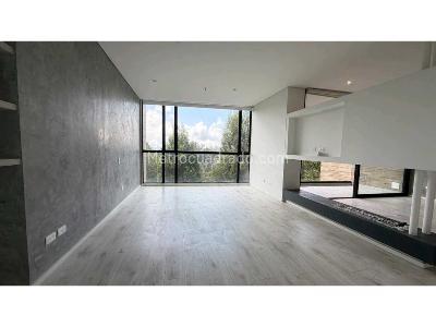 Apartamento de 1 alcoba en venta en Alto Las Palmas, Envigado, 76 m² · foto 2 de 18