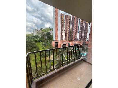 Apartamento de 3 alcobas en venta en Rodeo Alto Belen, Medellín, 70 m² · foto 12 de 20
