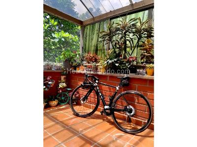Apartamento de 2 alcobas en venta en Aguacatala El Poblado, Medellín, 90 m² · foto 20 de 20