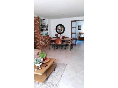 Apartamento de 2 alcobas en venta en Aguacatala El Poblado, Medellín, 90 m² · foto 10 de 20