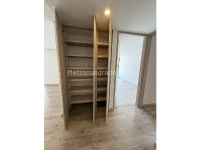 Apartamento de 2 alcobas en venta en El Poblado, Medellín, 108 m² · foto 13 de 20