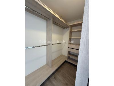 Apartamento de 2 alcobas en venta en El Poblado, Medellín, 108 m² · foto 14 de 20