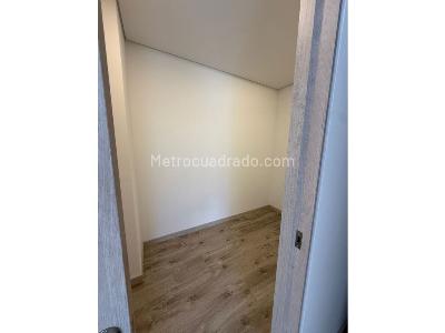 Apartamento de 2 alcobas en venta en El Poblado, Medellín, 108 m² · foto 19 de 20