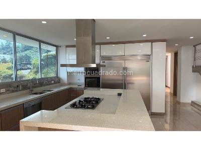 Casa de 5 alcobas en venta en Las Palmas, Medellín, 1637 m² · foto 6 de 20