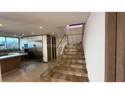 Casa de 5 alcobas en venta en Las Palmas, Medellín, 1637 m² · foto 10 de 20