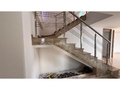 Casa de 5 alcobas en venta en Las Palmas, Medellín, 1637 m² · foto 11 de 20