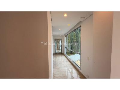 Casa de 5 alcobas en venta en Las Palmas, Medellín, 1637 m² · foto 14 de 20
