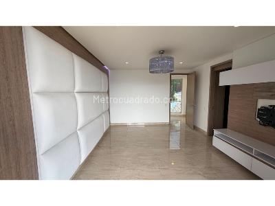Casa de 5 alcobas en venta en Las Palmas, Medellín, 1637 m² · foto 17 de 20