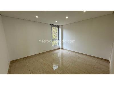 Casa de 5 alcobas en venta en Las Palmas, Medellín, 1637 m² · foto 18 de 20
