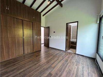 Casa de 5 alcobas en venta en Alto Las Palmas, Envigado, 1650 m² · foto 12 de 20