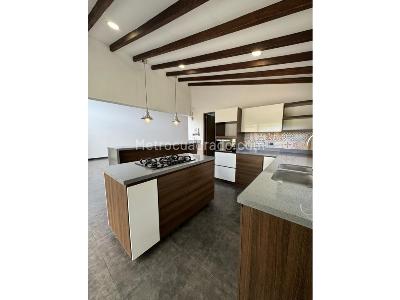 Casa de 5 alcobas en venta en Alto Las Palmas, Envigado, 1650 m² · foto 19 de 20