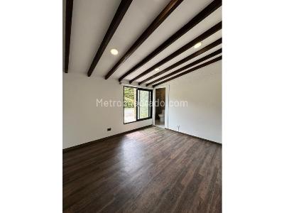 Casa de 5 alcobas en venta en Alto Las Palmas, Envigado, 1650 m² · foto 2 de 20