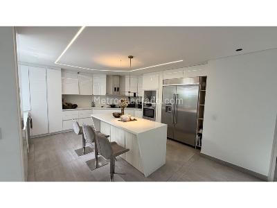 Casa de 4 alcobas en venta en Las Palmas, Medellín, 1500 m² · foto 9 de 20