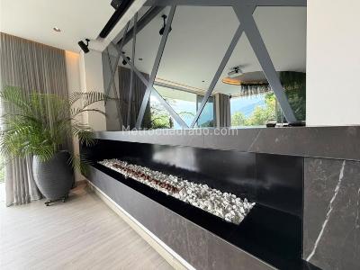 Casa de 4 alcobas en venta en Las Palmas, Medellín, 1500 m² · foto 14 de 20