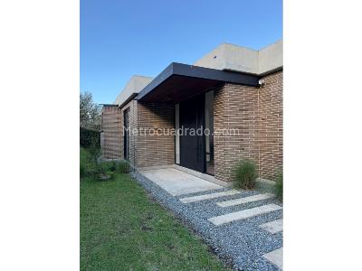 Casa de 3 alcobas en venta en Loma Del Escobero, Envigado, 270 m² · foto 15 de 17