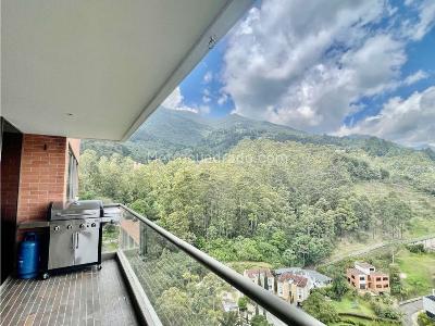 Apartamento de 5 alcobas en venta en El Poblado, Medellín, 270 m² · foto 5 de 19