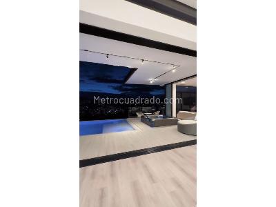 Casa de 4 alcobas en venta en El Poblado, Medellín, 1500 m² · foto 14 de 18