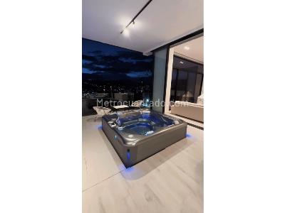Casa de 4 alcobas en venta en El Poblado, Medellín, 1500 m² · foto 16 de 18