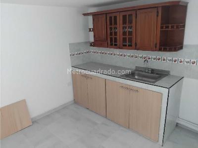 Casa de 3 alcobas en venta en Estambul, Manizales, 120 m² · foto 2 de 20