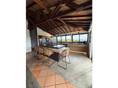 Casa de 5 alcobas en arriendo en Tribunas, Pereira · foto 3 de 20