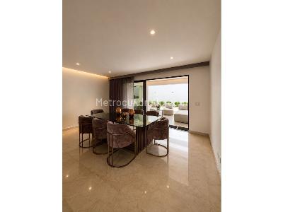 Casa de 4 alcobas en venta en El Poblado, Medellín, 595 m² · foto 5 de 20