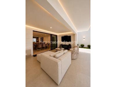 Casa de 4 alcobas en venta en El Poblado, Medellín, 595 m² · foto 6 de 20