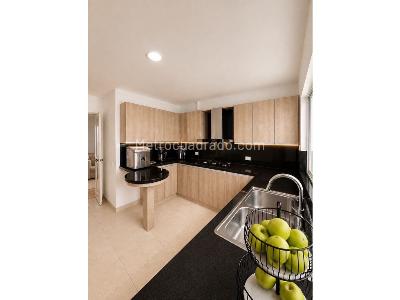 Casa de 4 alcobas en venta en El Poblado, Medellín, 595 m² · foto 9 de 20