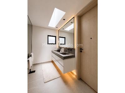 Casa de 4 alcobas en venta en El Poblado, Medellín, 595 m² · foto 15 de 20