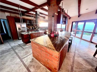 Casa de 4 alcobas en venta en Las Palmas, Medellín · foto 4 de 20
