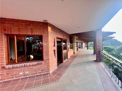 Casa de 4 alcobas en venta en Las Palmas, Medellín · foto 6 de 20