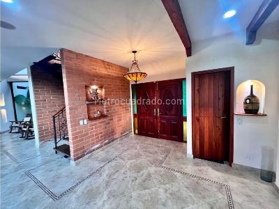 Casa de 4 alcobas en venta en Las Palmas, Medellín · foto 9 de 20
