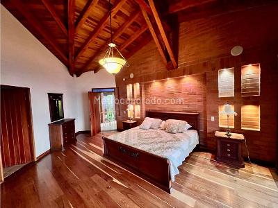 Casa de 4 alcobas en venta en Las Palmas, Medellín · foto 10 de 20