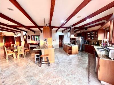 Casa de 4 alcobas en venta en Las Palmas, Medellín · foto 16 de 20