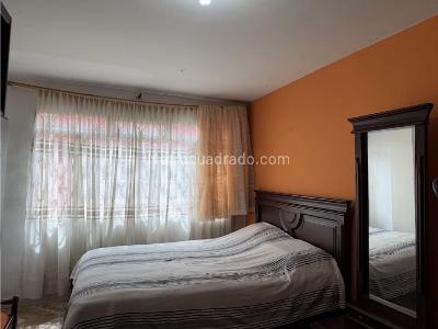 Casa de 5 alcobas en venta en Casablanca, Bogotá, 90 m² · foto 4 de 20