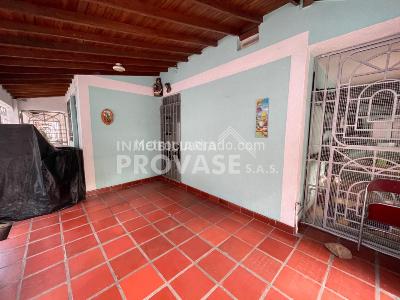 Casa de 5 alcobas en venta en San Eduardo, Cúcuta, 290 m² · foto 5 de 20