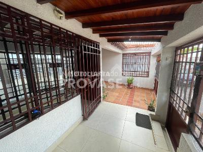 Casa en venta en Prados Del Norte, Cúcuta · foto 2 de 19