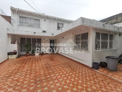 Apartamento de 5 alcobas en venta en Popular, Cúcuta, 230 m² · foto 2 de 20