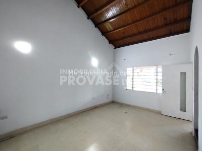 Casa de 4 alcobas en venta en Av Libertadores, Cúcuta, 136 m² · foto 12 de 18