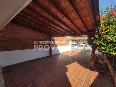 Casa en venta en La Riviera, Cúcuta · foto 3 de 20