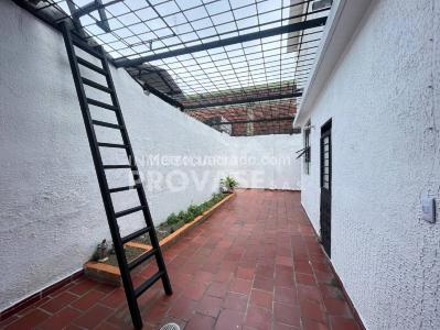Casa de 3 alcobas en venta en Lleras Restrepo, Cúcuta, 185 m² · foto 13 de 20