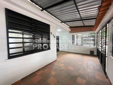 Casa de 3 alcobas en venta en Lleras Restrepo, Cúcuta, 185 m² · foto 3 de 20
