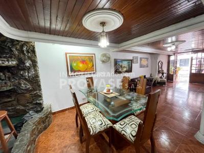 Casa de 4 alcobas en venta en Av Libertadores, Cúcuta, 200 m² · foto 5 de 20